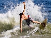 开云体育官网-东契奇独木难支，76人硬仗力克尼克斯，团队篮球的胜利