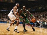 开云足球直播-丹麦风暴席卷赛场，郑思维独舞惊艳四座—亚洲羽坛新格局的震撼一夜