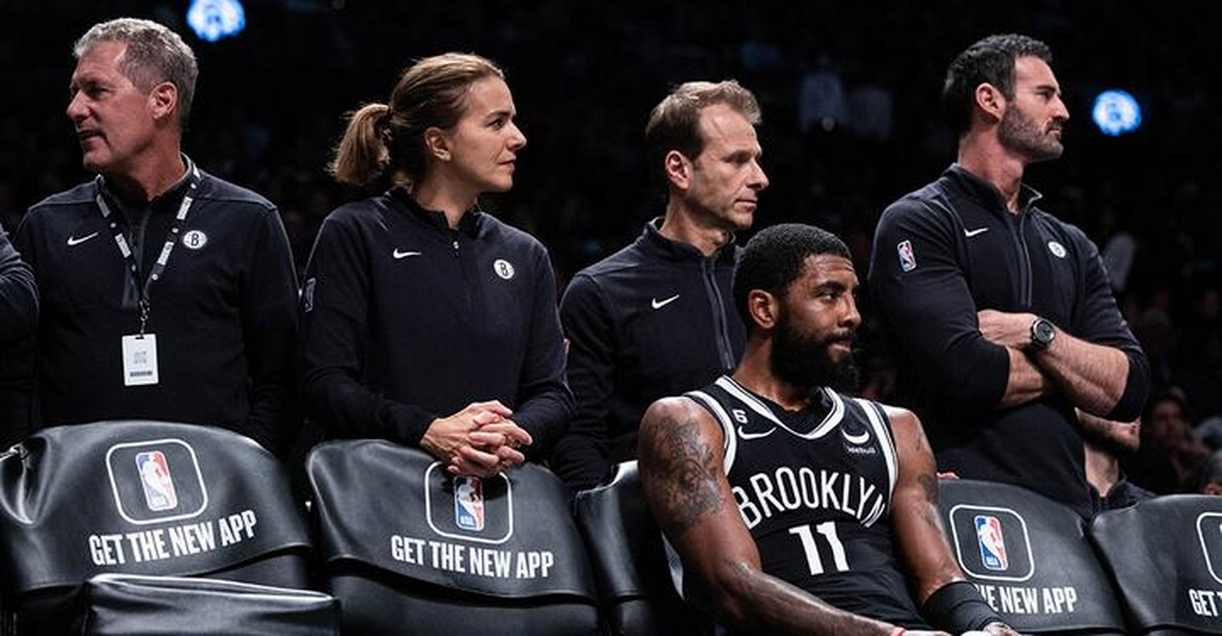 爵士爆冷篮网，欧文送出助攻