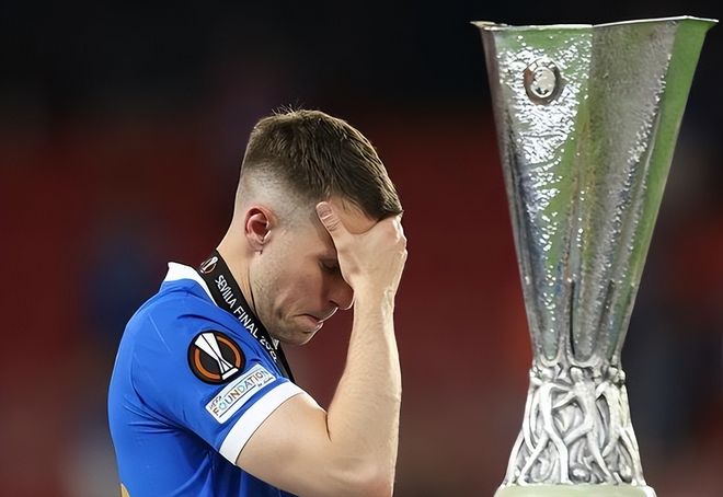 格拉斯哥抢满分领跑，波尔图冷眼旁观失败战绩的简单介绍