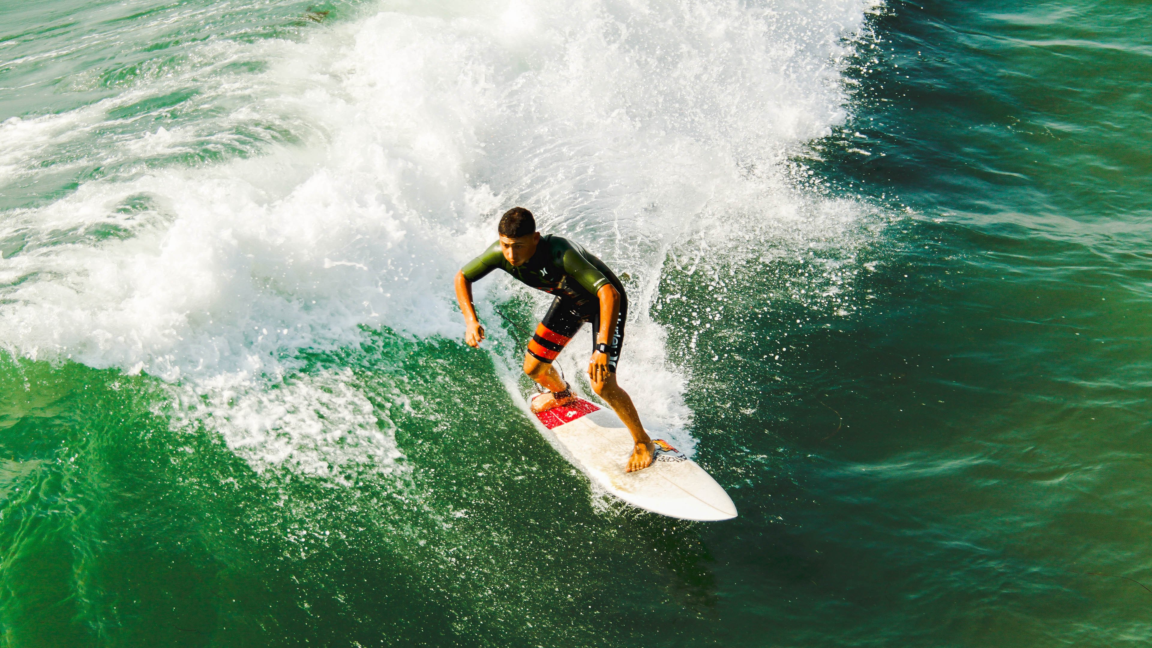 冰岛带走中国，克瓦拉茨赫利亚彻底打爆防线